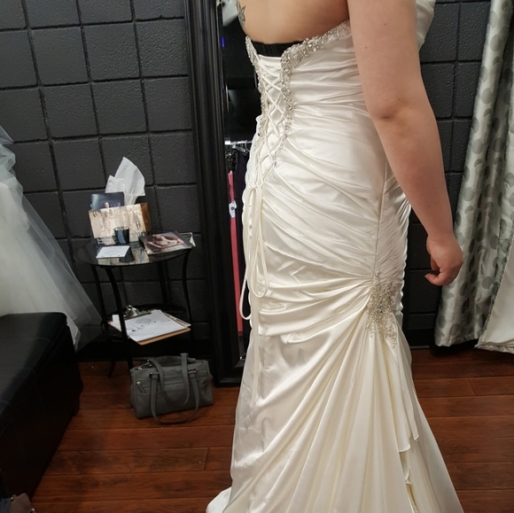Wedding dress